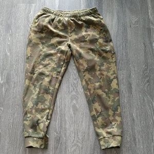 Men's Medium Camo Fila Joggers